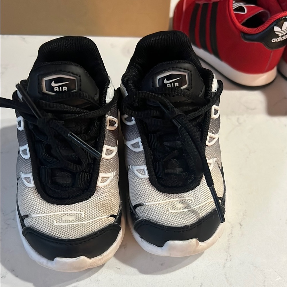 Nike Black and White Sneakers with Chunky Silhouette